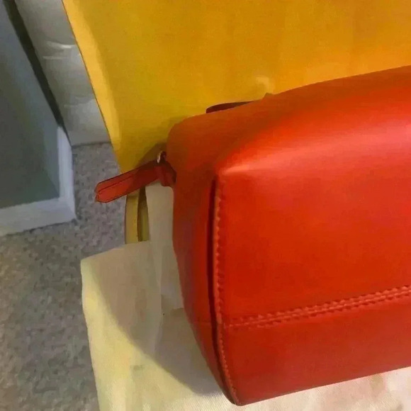 Fendi Medium Orange Leather 2Way Handbag Shoulder Bag Pre-Owned - Picture 7 of 16